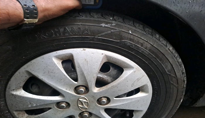 2012 Hyundai i10 SPORTZ 1.2 AT, Petrol, Automatic, 37,068 km, tyre