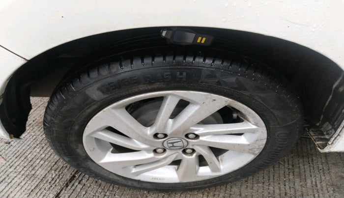 2015 Honda Jazz 1.2L I-VTEC V AT, Petrol, Automatic, 64,769 km, tyre