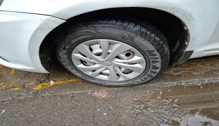 2021 Maruti Swift Dzire TOUR S-CNG, Petrol, Manual, 72,401 km, tyre