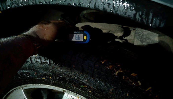 2012 Mahindra XUV500 W8 AWD, Diesel, Manual, 1,29,292 km, tyre