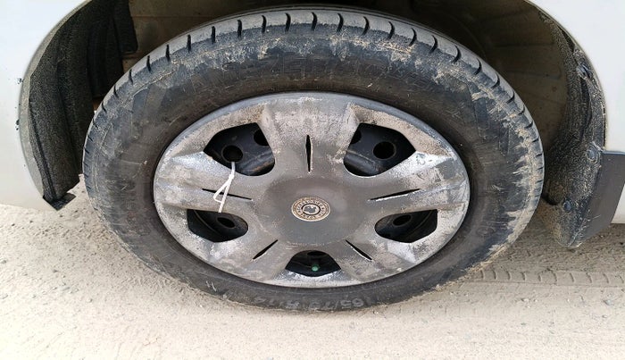 2014 Maruti Wagon R 1.0 VXI, Petrol, Manual, 94,123 km, tyre