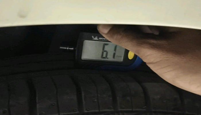 2016 Volkswagen Ameo COMFORTLINE 1.2L, Petrol, Manual, 37,363 km, tyre