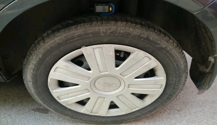 2011 Ford Figo ZXI 1.2 PETROL, Petrol, Manual, 99,813 km, tyre