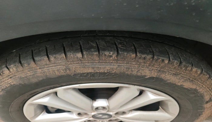 2015 Hyundai Creta SX PLUS 1.6 PETROL, Petrol, Manual, 1,25,455 km, tyre