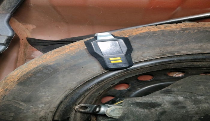 2014 Hyundai i20 SPORTZ 1.4 AT, Petrol, Automatic, 85,649 km, tyre