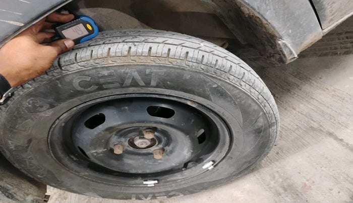 2016 Renault Kwid RXT 0.8, Petrol, Manual, 91,343 km, tyre