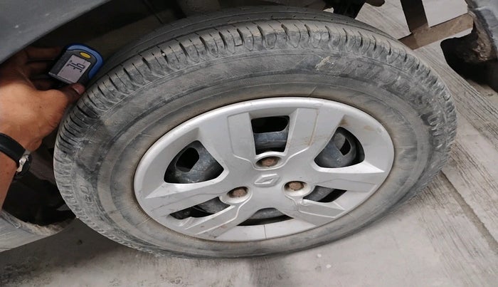 2016 Renault Kwid RXT 0.8, Petrol, Manual, 91,343 km, tyre