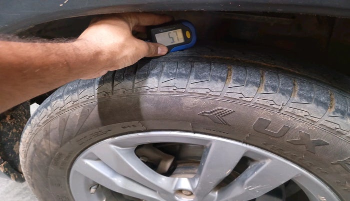 2016 Maruti Vitara Brezza ZDI PLUS, Diesel, Manual, 1,31,304 km, tyre