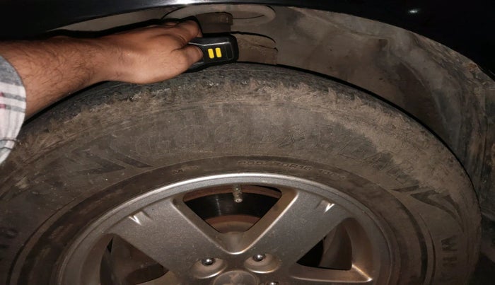 2010 Mitsubishi Outlander 2.4 MIVEC, Petrol, Automatic, 1,11,481 km, tyre