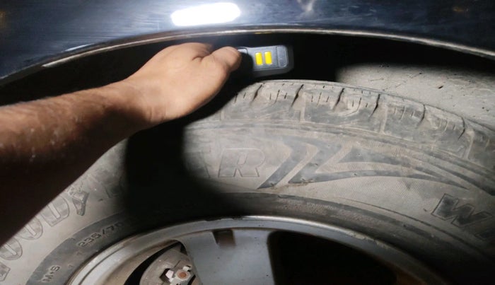 2010 Mitsubishi Outlander 2.4 MIVEC, Petrol, Automatic, 1,11,481 km, tyre