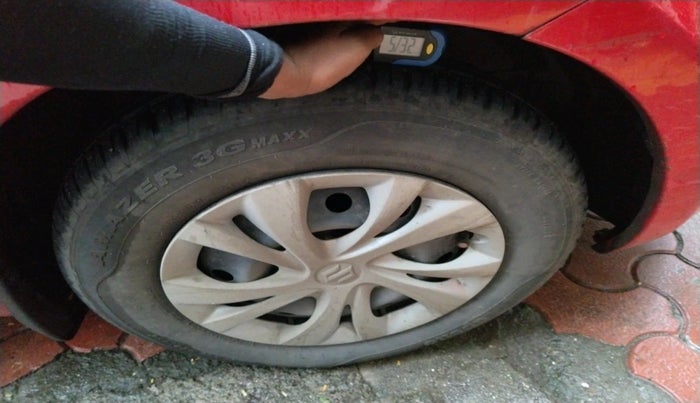 2020 Maruti Swift VXI, Petrol, Manual, 23,660 km, tyre