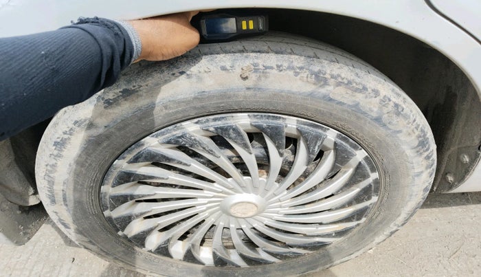 2013 Maruti Ertiga VDI, Diesel, Manual, 2,77,112 km, tyre