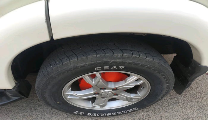 2014 Mahindra Scorpio S10, Diesel, Manual, 92,382 km, tyre
