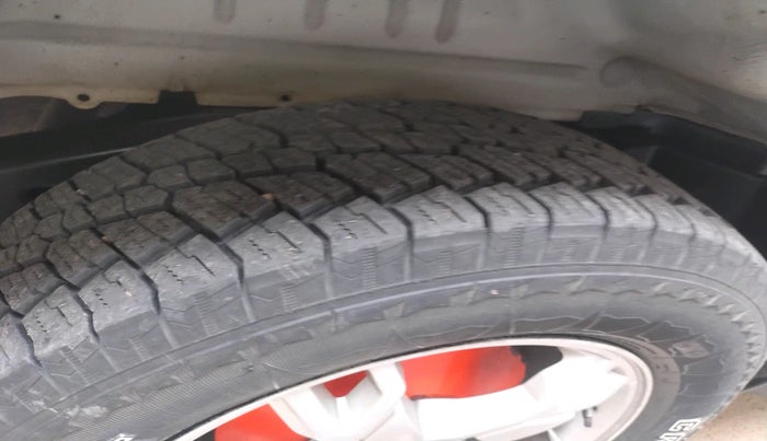 2014 Mahindra Scorpio S10, Diesel, Manual, 92,382 km, tyre