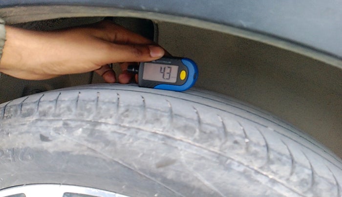 2018 Maruti S Cross ZETA 1.3, Diesel, Manual, 1,14,264 km, tyre