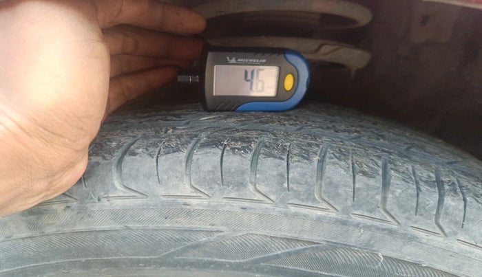 2011 Hyundai i20 MAGNA 1.2, Petrol, Manual, 34,173 km, tyre