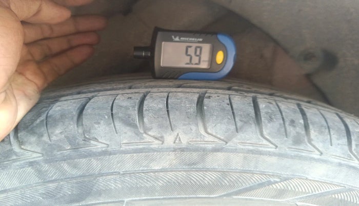 2011 Hyundai i20 MAGNA 1.2, Petrol, Manual, 34,173 km, tyre