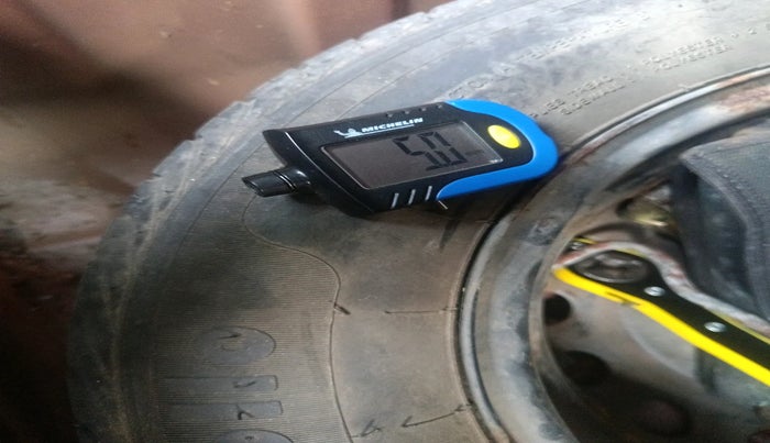 2011 Hyundai i20 MAGNA 1.2, Petrol, Manual, 34,173 km, tyre