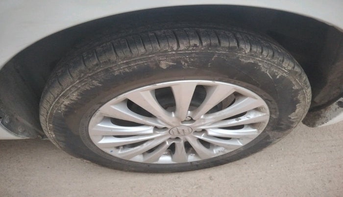 2018 Maruti Ciaz DELTA 1.4 MT PETROL, Petrol, Manual, 1,06,264 km, tyre