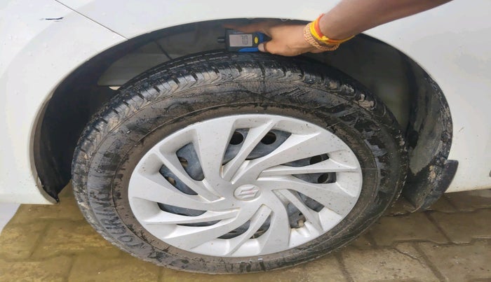 2021 Maruti Ertiga VXI SHVS, Petrol, Manual, 54,102 km, tyre