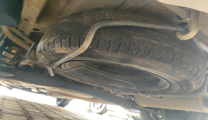 2021 Maruti Ertiga VXI SHVS, Petrol, Manual, 54,102 km, tyre