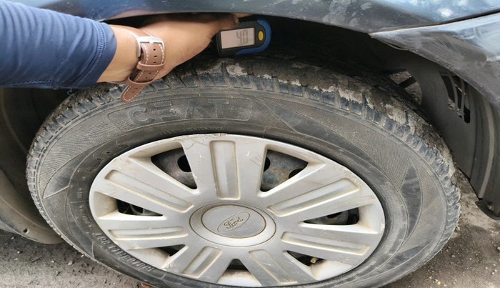 2010 Ford Fiesta EXI 1.6 PETROL, Petrol, Manual, 1,00,743 km, tyre