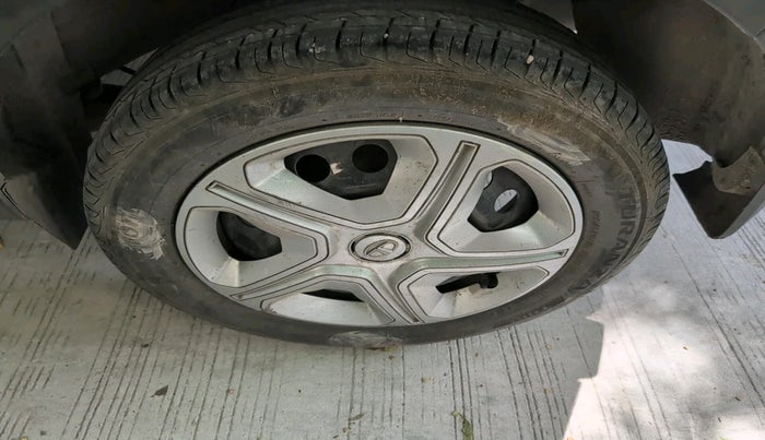 2022 Tata NEXON XMA SUNROOF PETROL, Petrol, Automatic, 40,125 km, tyre