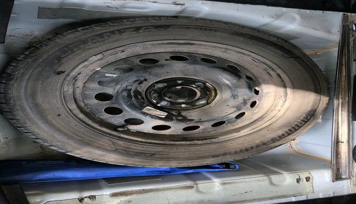 2022 Tata NEXON XMA SUNROOF PETROL, Petrol, Automatic, 40,125 km, tyre