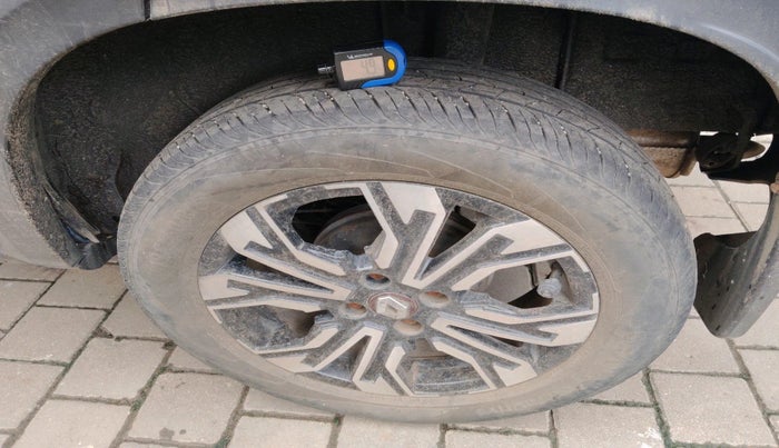 2021 Renault Kiger RXL 1.0 TURBO MT DUAL TONE, Petrol, Manual, 27,038 km, tyre