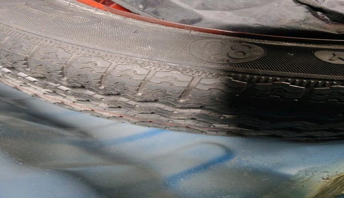 2021 Renault Kiger RXL 1.0 TURBO MT DUAL TONE, Petrol, Manual, 27,038 km, tyre