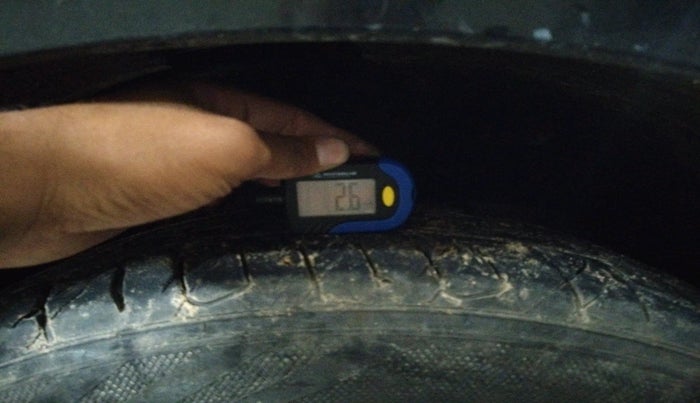 2017 Mahindra XUV500 W6, Diesel, Manual, 1,26,270 km, tyre