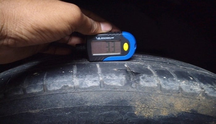 2017 Mahindra XUV500 W6, Diesel, Manual, 1,26,270 km, tyre