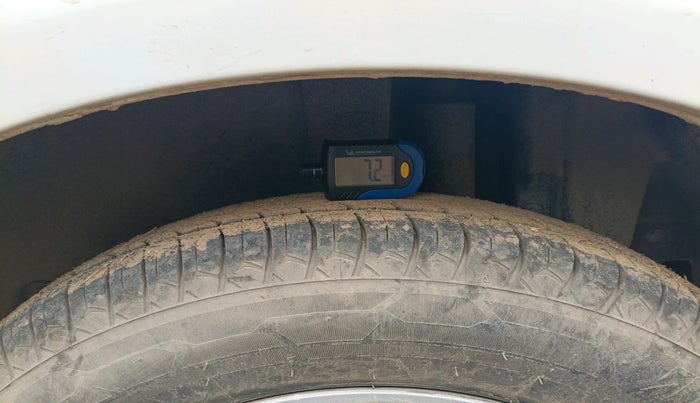 2016 Maruti Swift VXI, Petrol, Manual, 51,780 km, tyre