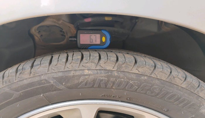 2016 Hyundai Grand i10 ASTA 1.2 KAPPA VTVT, Petrol, Manual, 33,491 km, tyre