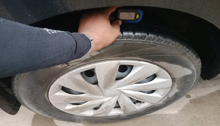 2022 Skoda SLAVIA ACTIVE 1.0L TSI MT, Petrol, Manual, 9,385 km, tyre