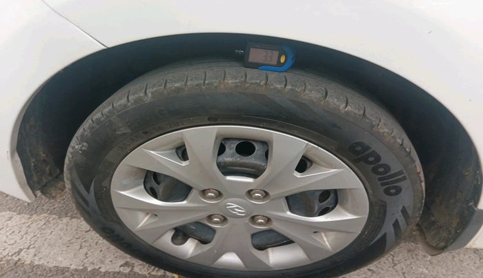 2013 Hyundai Grand i10 MAGNA 1.2 KAPPA VTVT, Petrol, Manual, 69,740 km, tyre