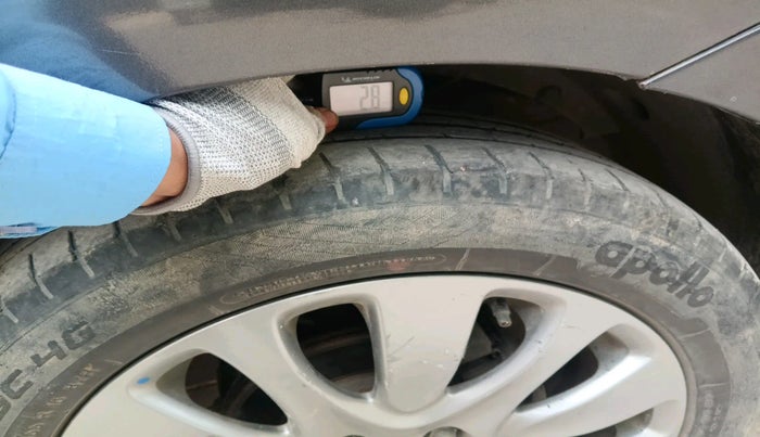 2017 Maruti Baleno ZETA CVT PETROL 1.2, Petrol, Automatic, 64,999 km, tyre