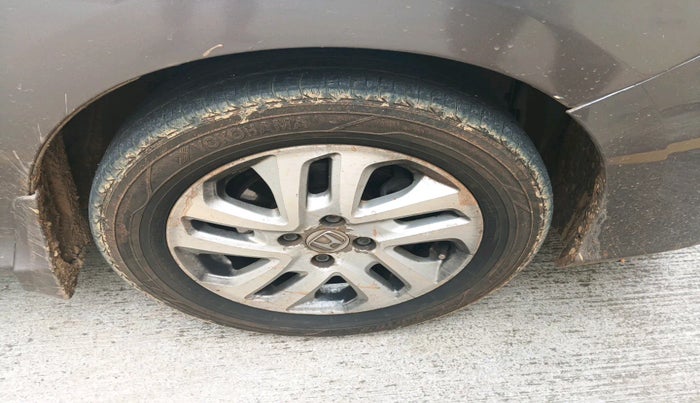 2015 Honda City 1.5L I-DTEC SV, Diesel, Manual, 1,81,876 km, tyre