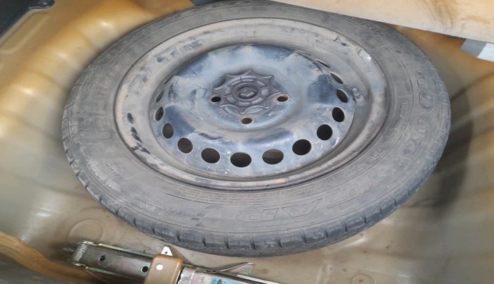 2015 Hyundai Grand i10 SPORTZ 1.2 KAPPA VTVT, Petrol, Manual, 31,412 km, tyre