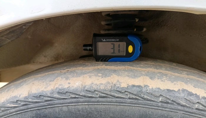 2019 Maruti Eeco 5 STR WITH A/C+HTR, Petrol, Manual, 63,343 km, tyre