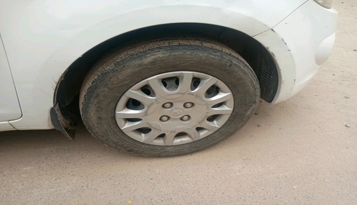 2011 Hyundai i20 MAGNA 1.2, Petrol, Manual, 62,298 km, tyre