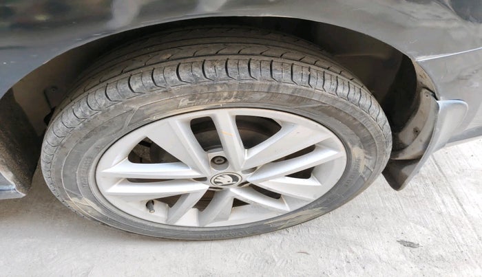 2017 Skoda Rapid STYLE 1.5 TDI, Diesel, Manual, 1,27,174 km, tyre