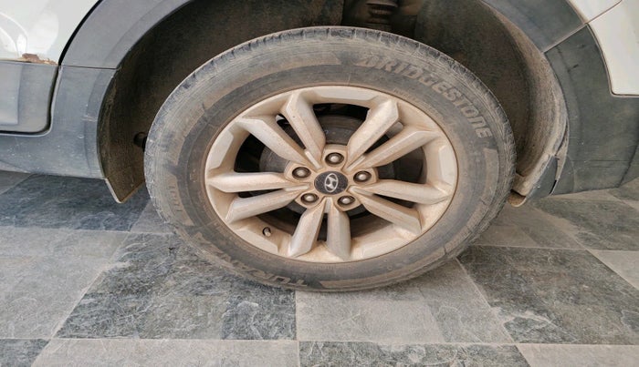 2017 Hyundai Creta S PLUS 1.6 AT DIESEL, Diesel, Automatic, 96,566 km, tyre