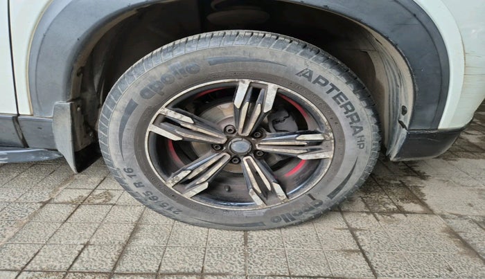 2019 Nissan Kicks XL 1.5, Petrol, Manual, 16,642 km, tyre