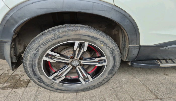 2019 Nissan Kicks XL 1.5, Petrol, Manual, 16,642 km, tyre