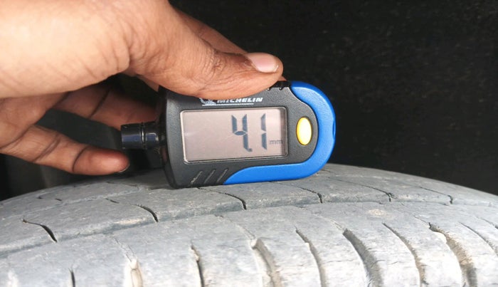 2019 Maruti Baleno DELTA PETROL 1.2, Petrol, Manual, 28,803 km, tyre