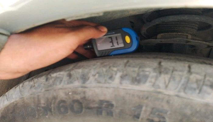 2011 Ford Fiesta STYLE PETROL MT, Petrol, Manual, 76,932 km, tyre