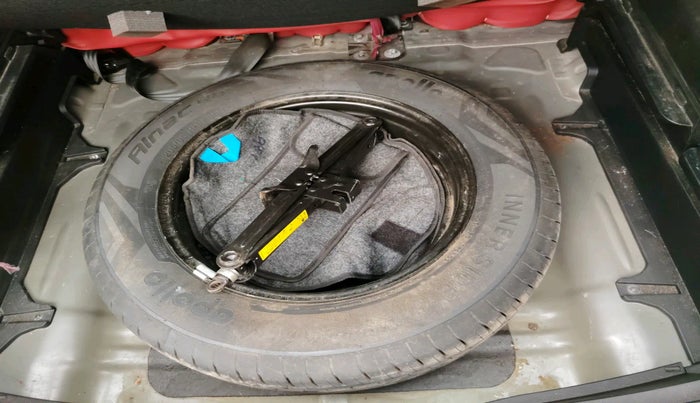 2021 Hyundai Creta SX EXECUTIVE 1.5 PETROL, Petrol, Manual, 38,503 km, tyre