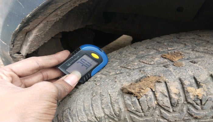 2014 Honda Amaze 1.2L I-VTEC S, Petrol, Manual, 1,20,002 km, tyre