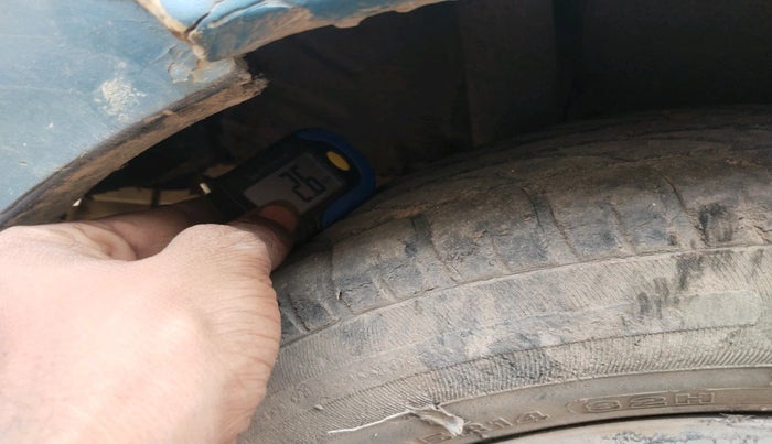 2014 Honda Amaze 1.2L I-VTEC S, Petrol, Manual, 1,20,002 km, tyre